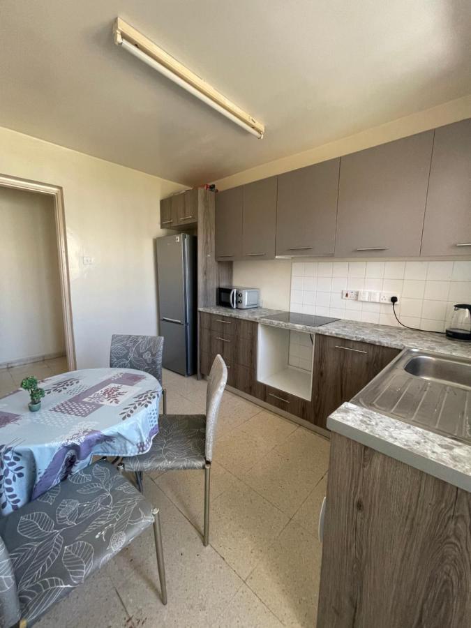 Ptolemaidos Cosy Family Apartment Larnaca Luaran gambar